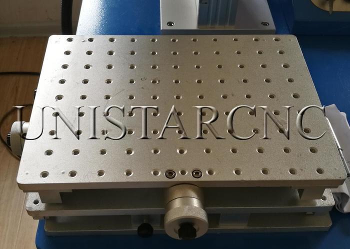  X/Y adjustable table