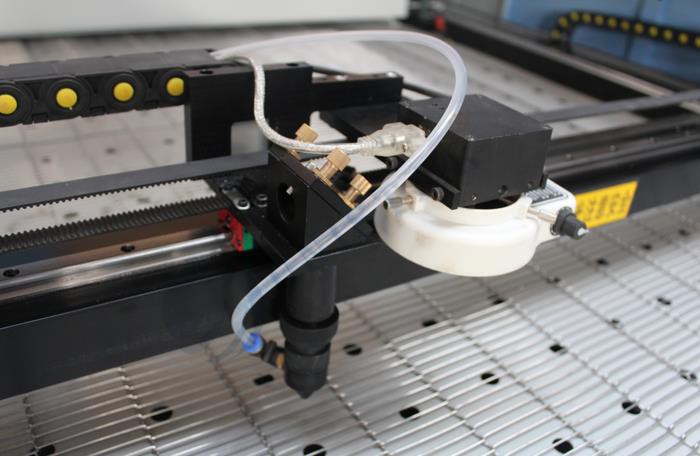 Auto Feeder Laser Cutting Machine