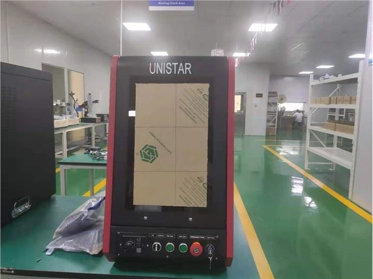 Raycus Enclosed CNC Fiber Laser Marking Machine