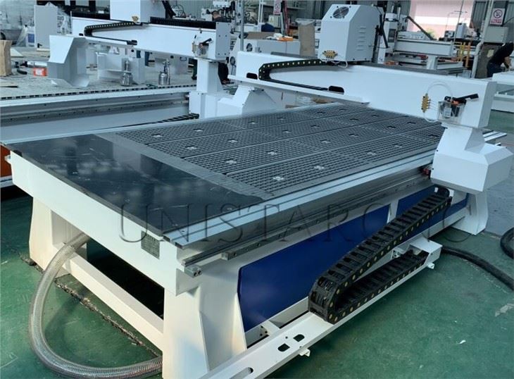 CNC engraving machine