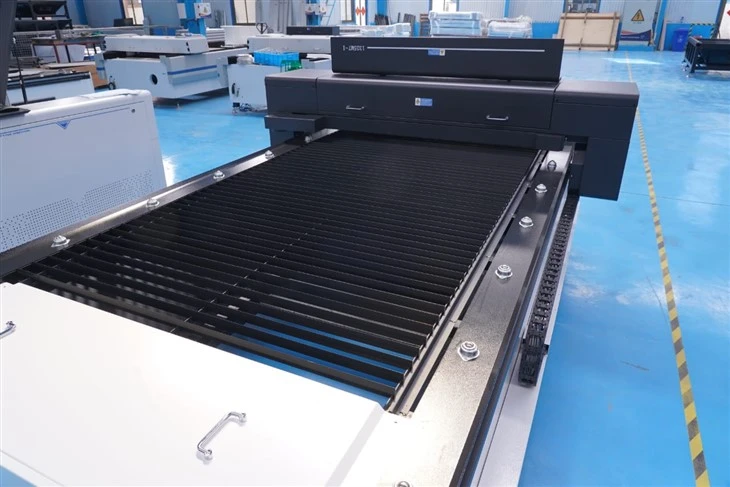 CO2 Laser Cutting Machine Ruida Laser Engraving Machine For Bamboo Plywood CO2 Laser Cutting Machine Ruida Laser Engraving Machine For Bamboo Plywood